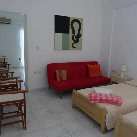 Bella Sant Apartahotel Perissa (Santorini)